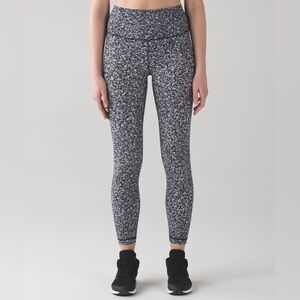 Lululemon Wunder Under Hi-Rise 7/8 Tight, Daisy Dust Alpine White Black, Size 10